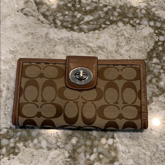 Coach Handbags - Coach wallet